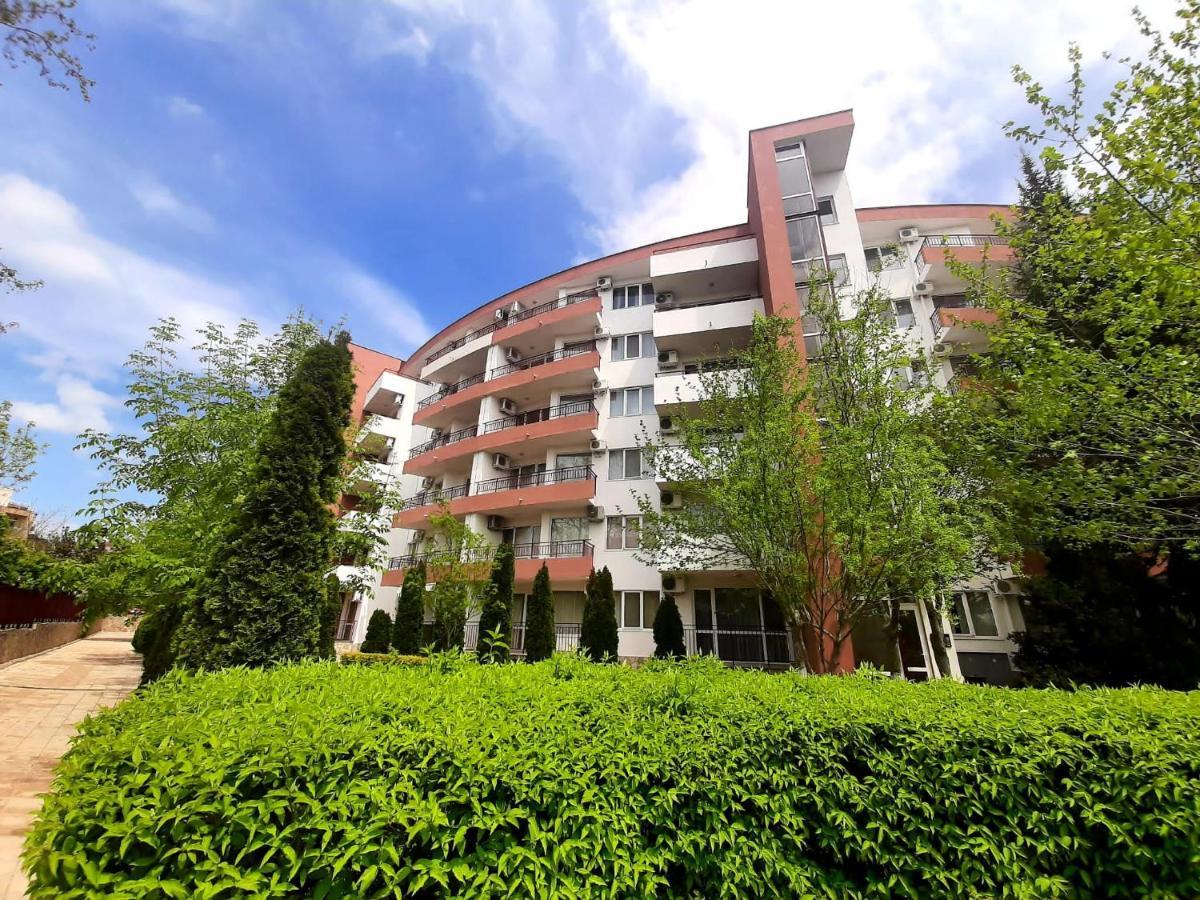 Riviera Fort Beach Apartments By Kalina Resort, Ravda Exterior foto
