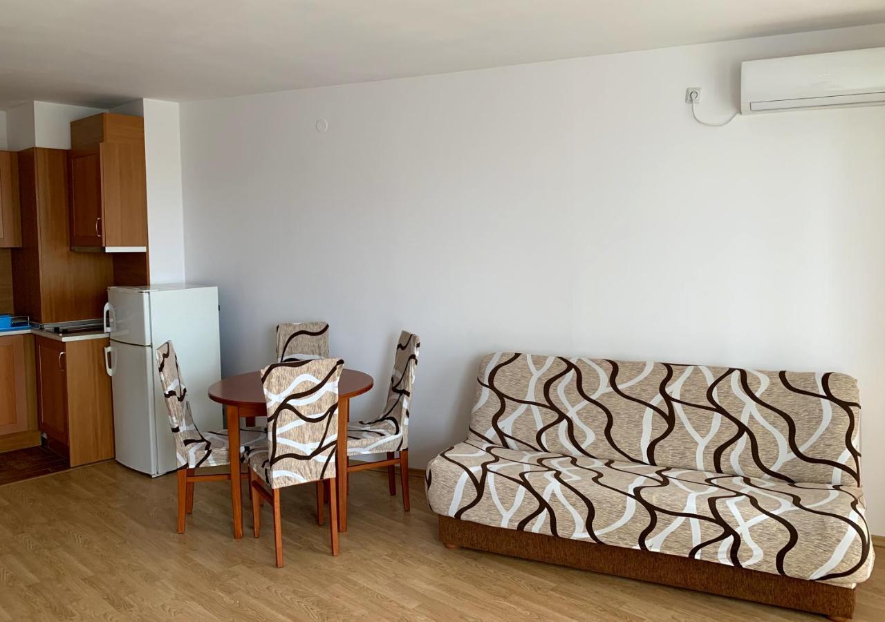 Riviera Fort Beach Apartments By Kalina Resort, Ravda Exterior foto