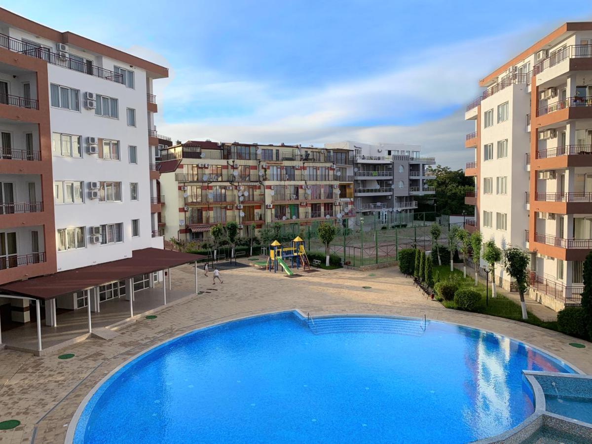 Riviera Fort Beach Apartments By Kalina Resort, Ravda Exterior foto