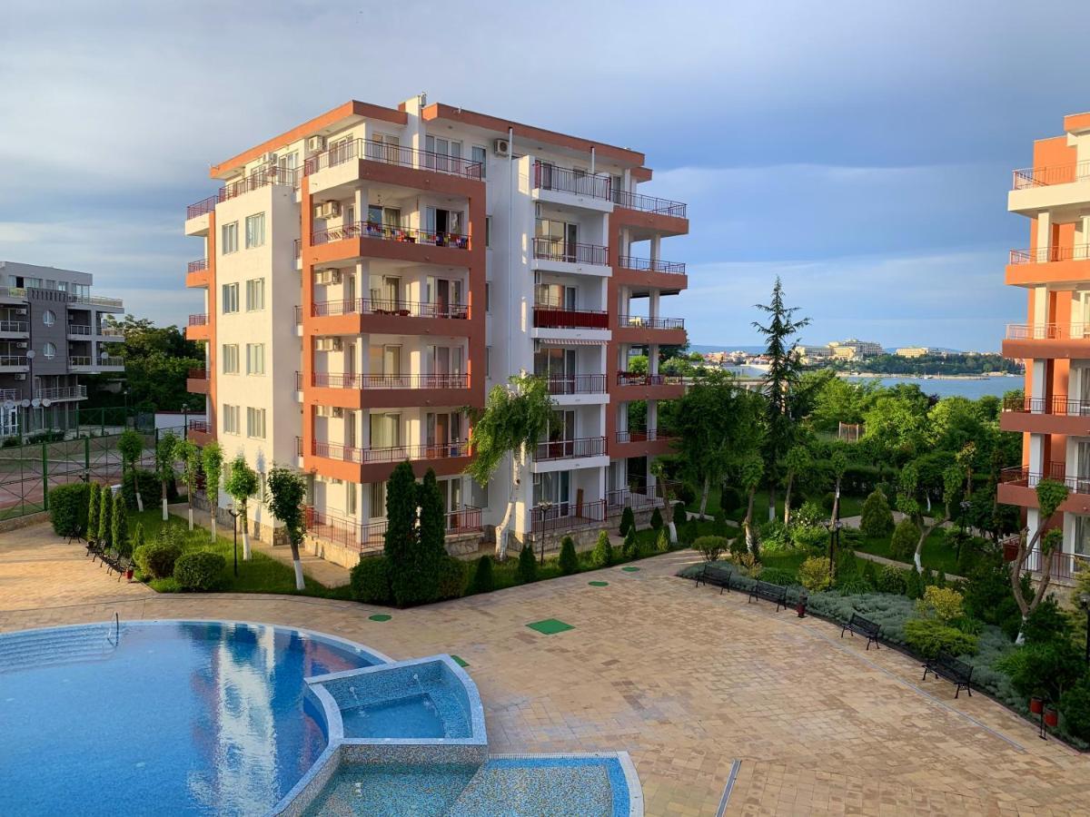 Riviera Fort Beach Apartments By Kalina Resort, Ravda Exterior foto